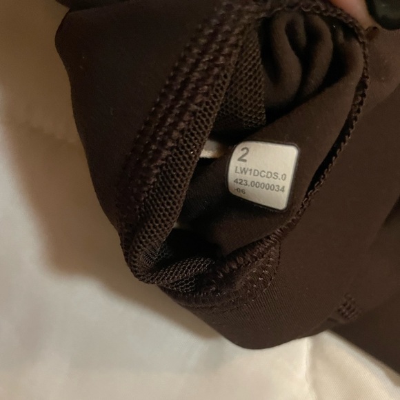 Lululemon Align High Neck Tank Top Espresso Brown 2/XS Removable Pads Included - Picture 9 of 13